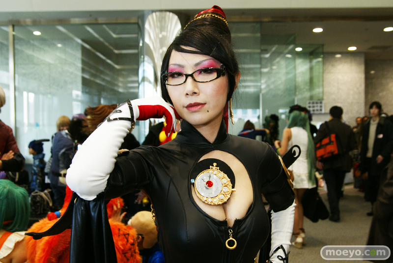 Illustration for article titled More Cosplayers To Poke Your Eyes Out